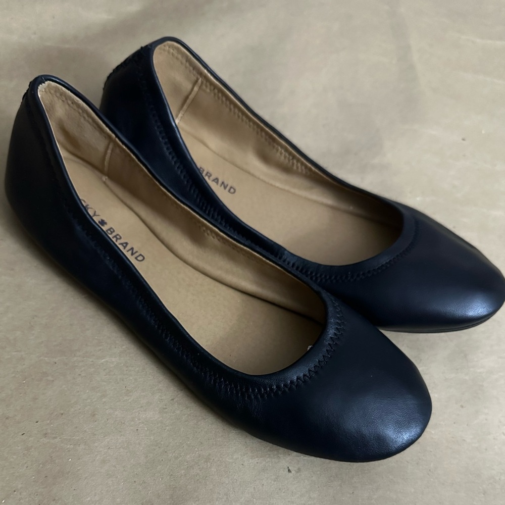 NEW - Lucky Brand Leather Emmie Ballet Flats Size 9